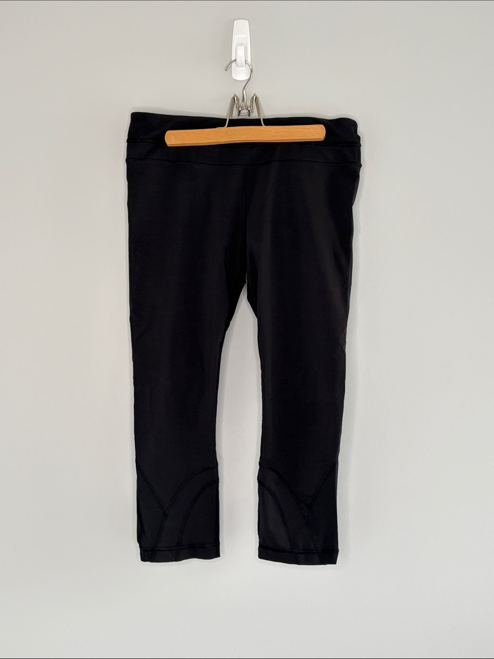 3 for $25 lululemon athletica Black Capri Leggings Size 8